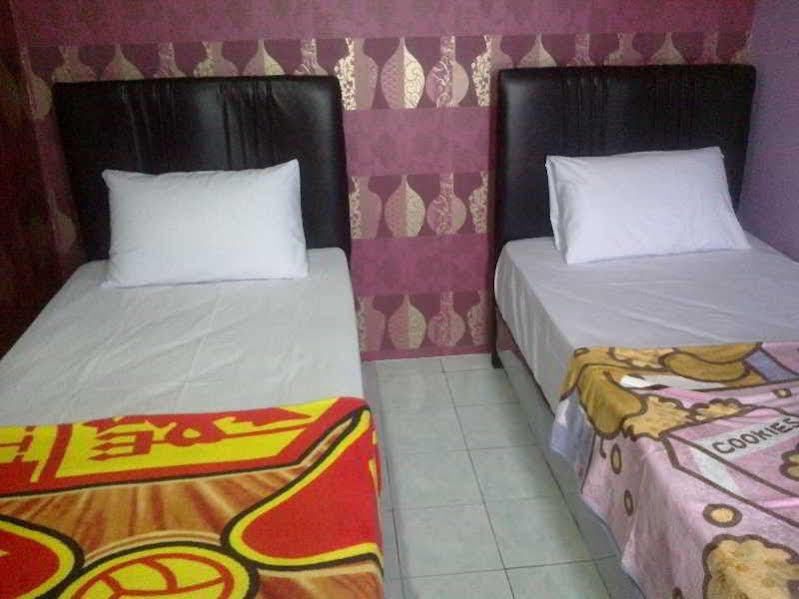K77 Rumah tetamu *